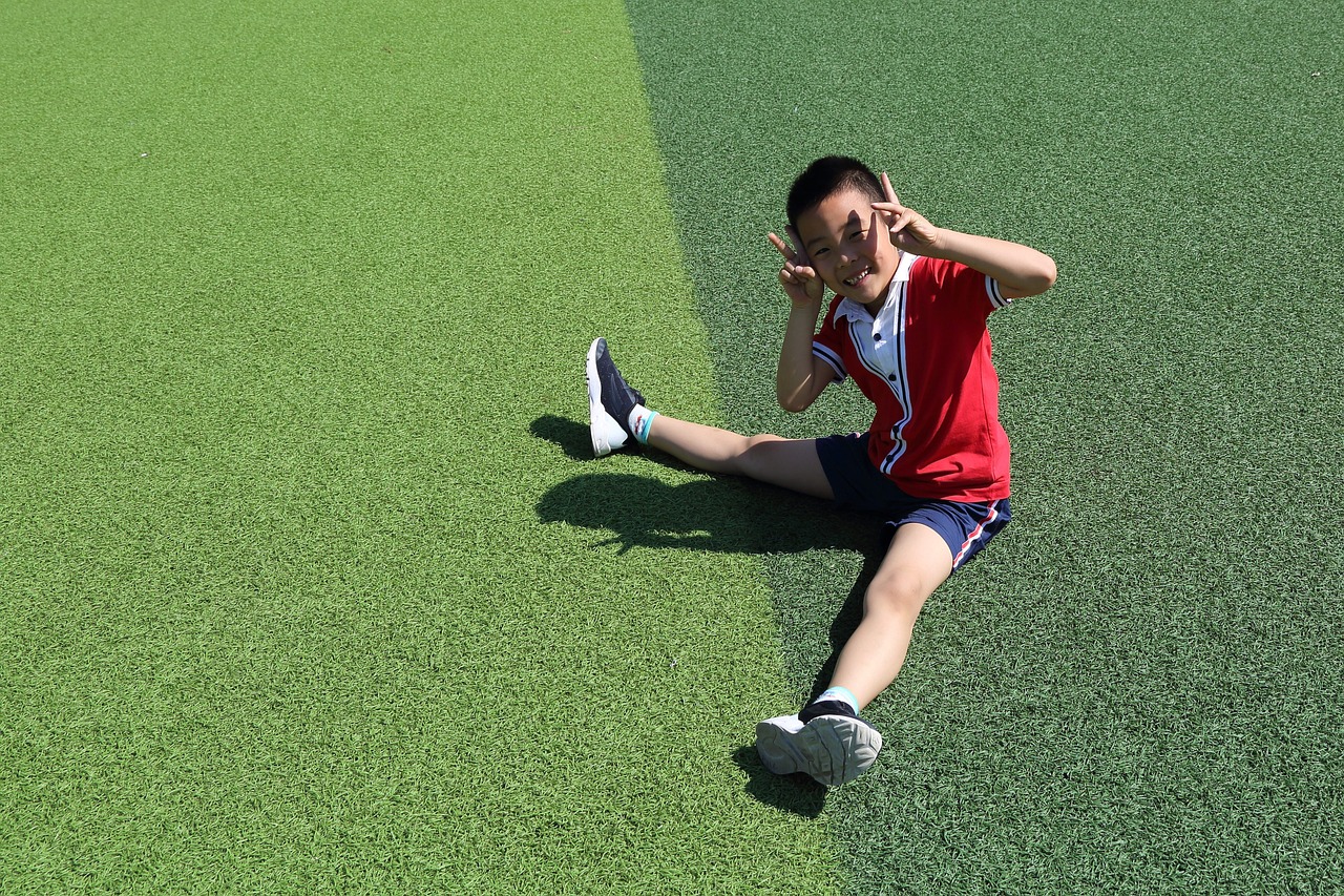 少儿羽毛球比赛，激情碰撞，潜力无限展现！